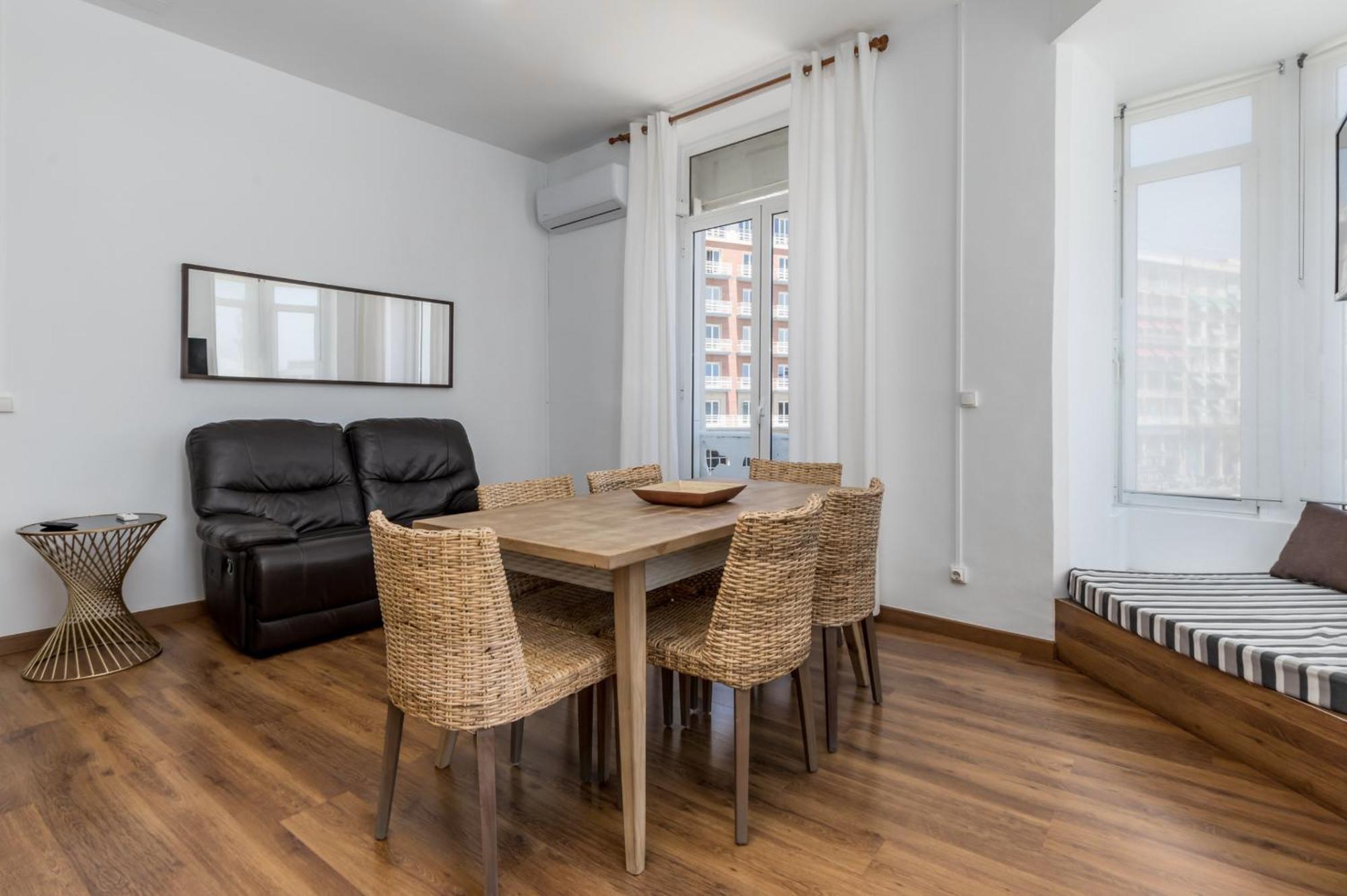 New Calabuig Apartaments Валенсия Экстерьер фото